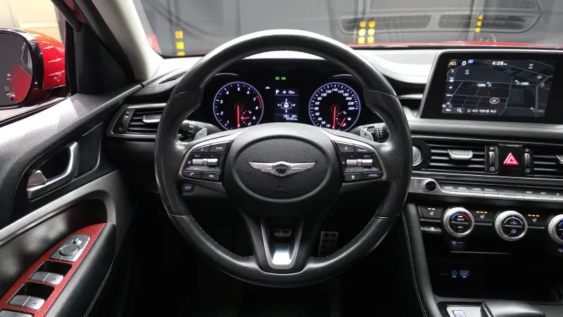 Genesis G70