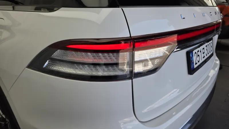 Lincoln Aviator