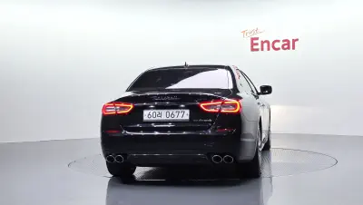 Maserati Quattroporte