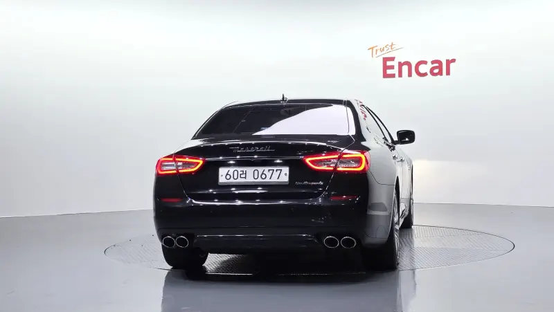 Maserati Quattroporte