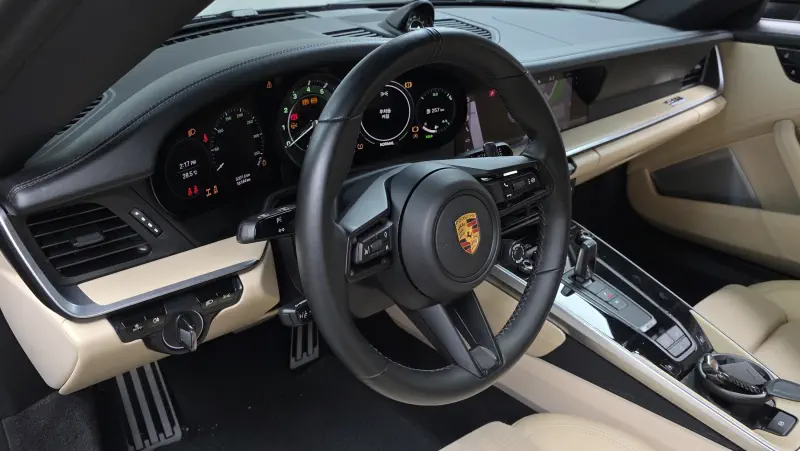 Porsche 911