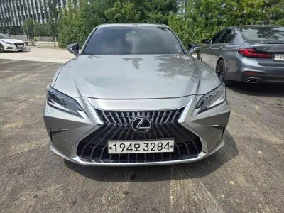 Lexus ES300h