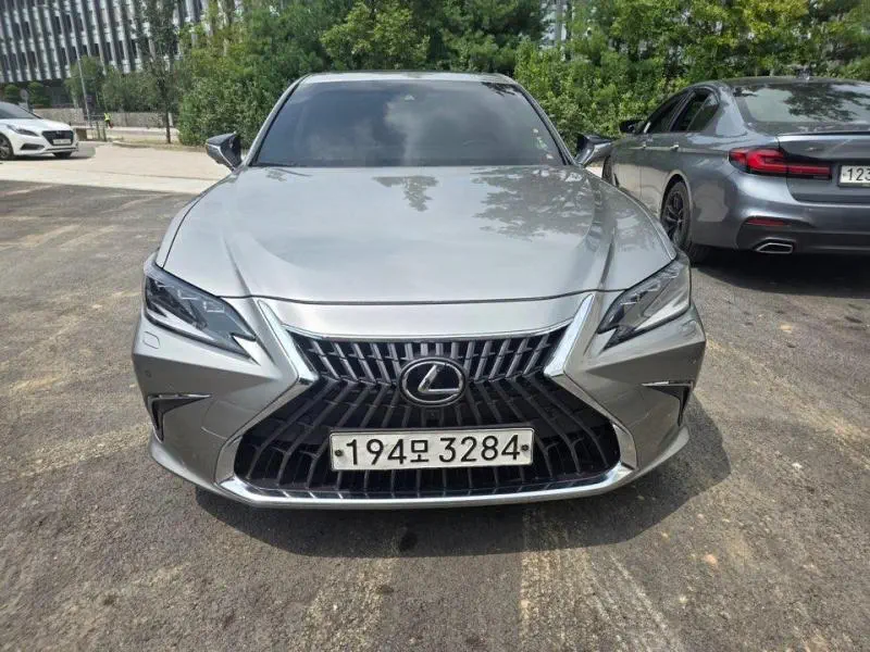 Lexus ES300h