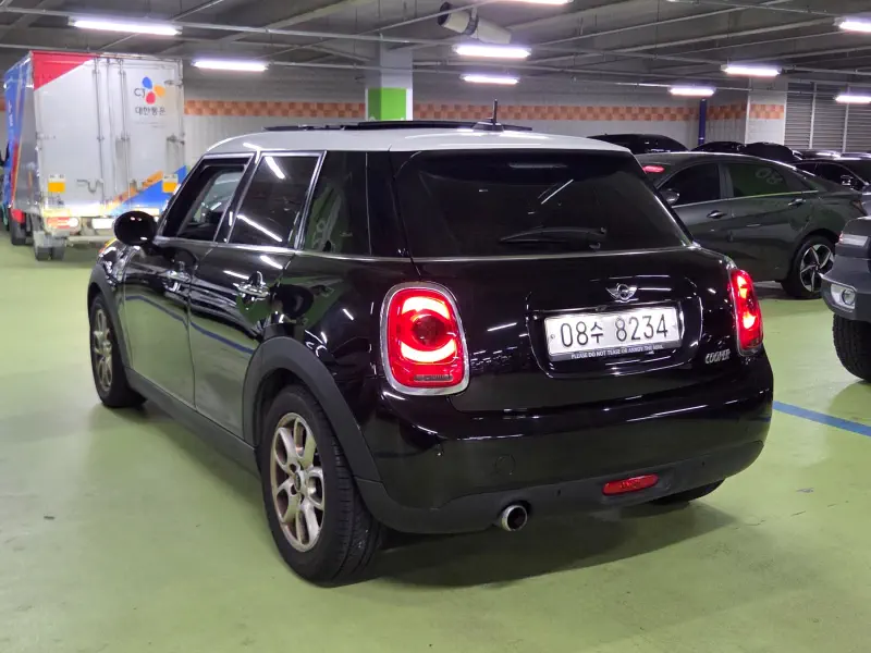 Mini Hatch