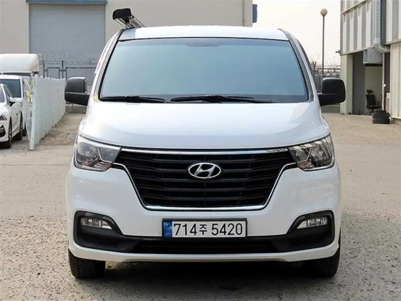 Hyundai Grand Starex