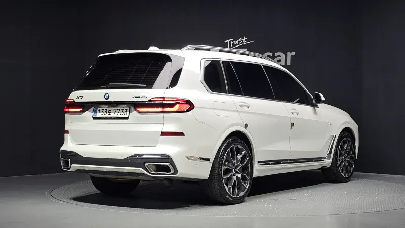 BMW X7