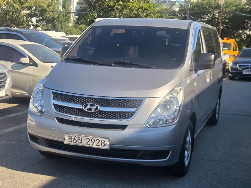 Hyundai Grand Starex
