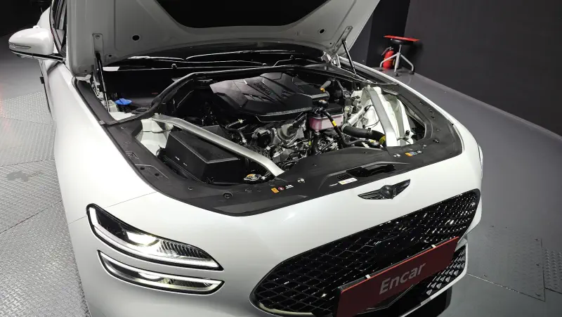 Genesis G70