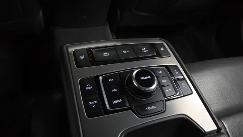 Hyundai Genesis