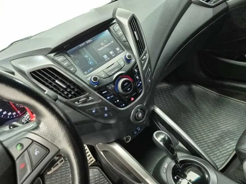 Hyundai Veloster