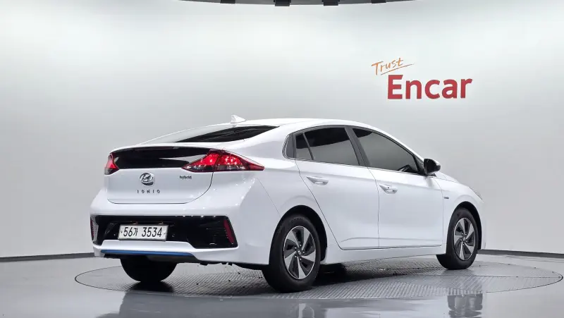 Hyundai Ioniq