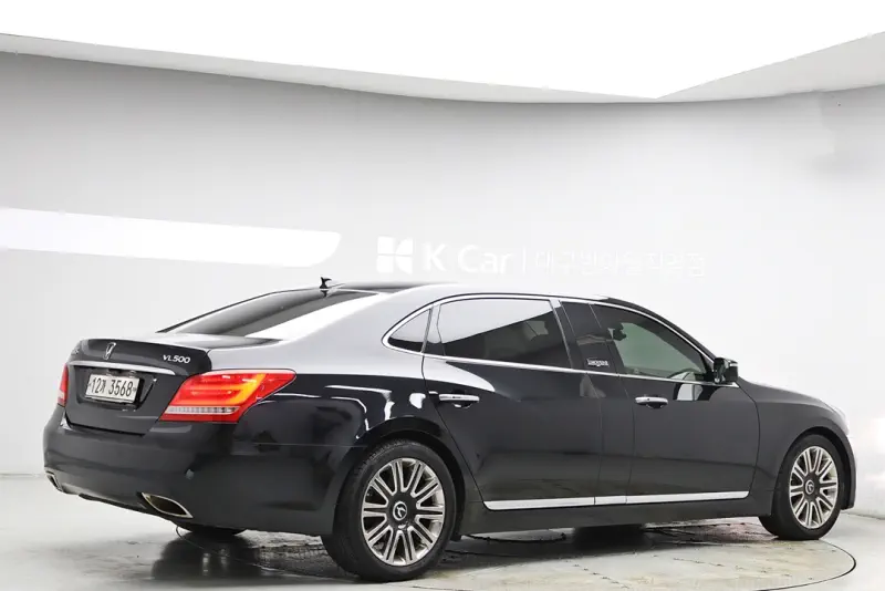 Hyundai Equus
