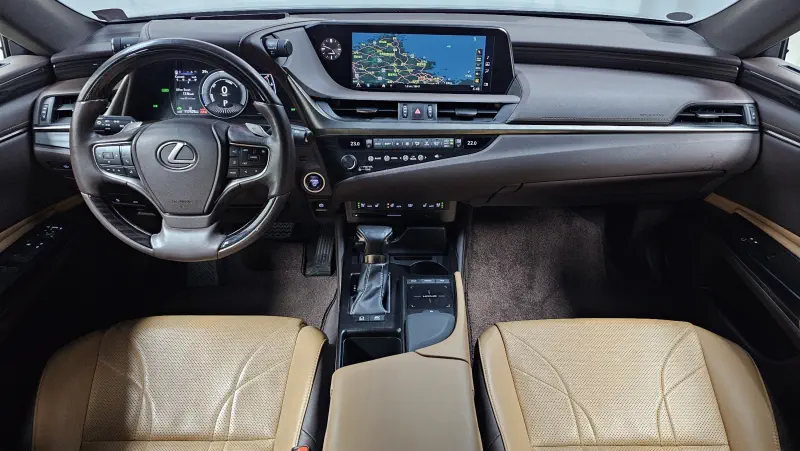 Lexus ES300h