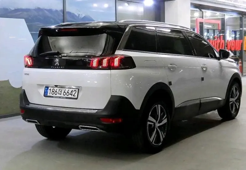 Peugeot 5008