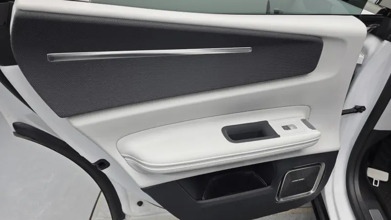 Polestar 4