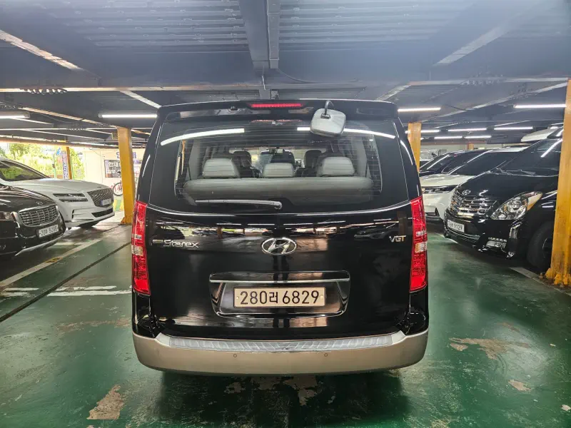 Hyundai Grand Starex