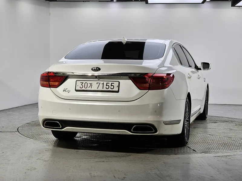 Kia K9