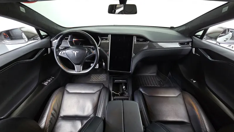 Tesla MODEL S