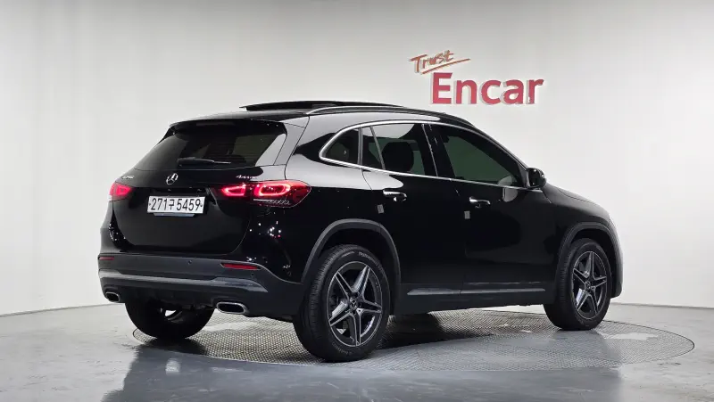 Mercedes-Benz GLA-Class