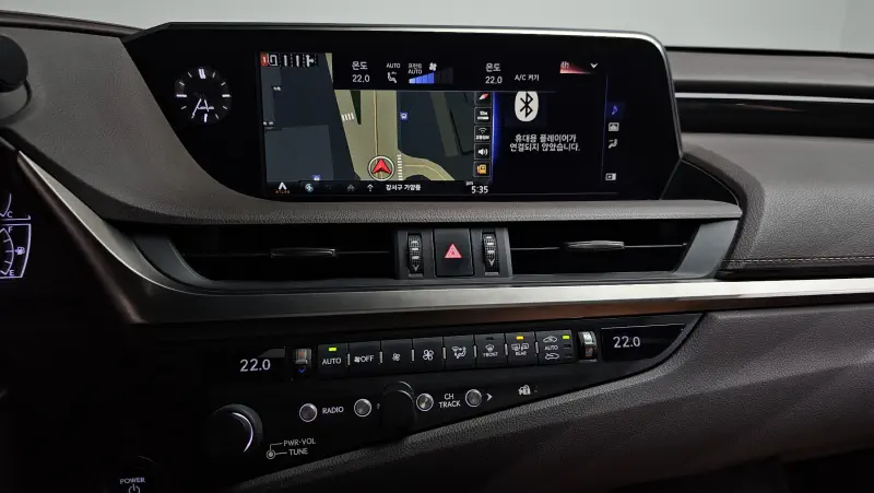Lexus ES300h