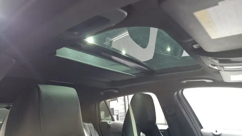 Infiniti Q30