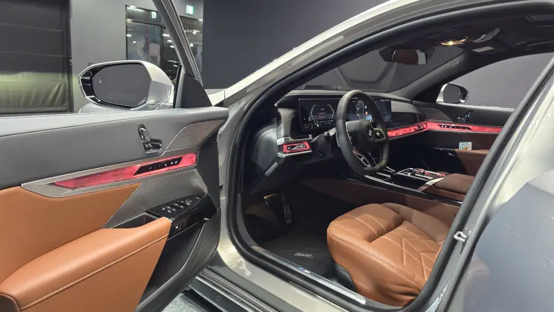 BMW 7-Series