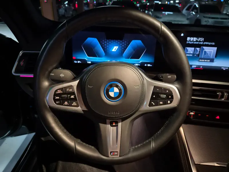 BMW i4