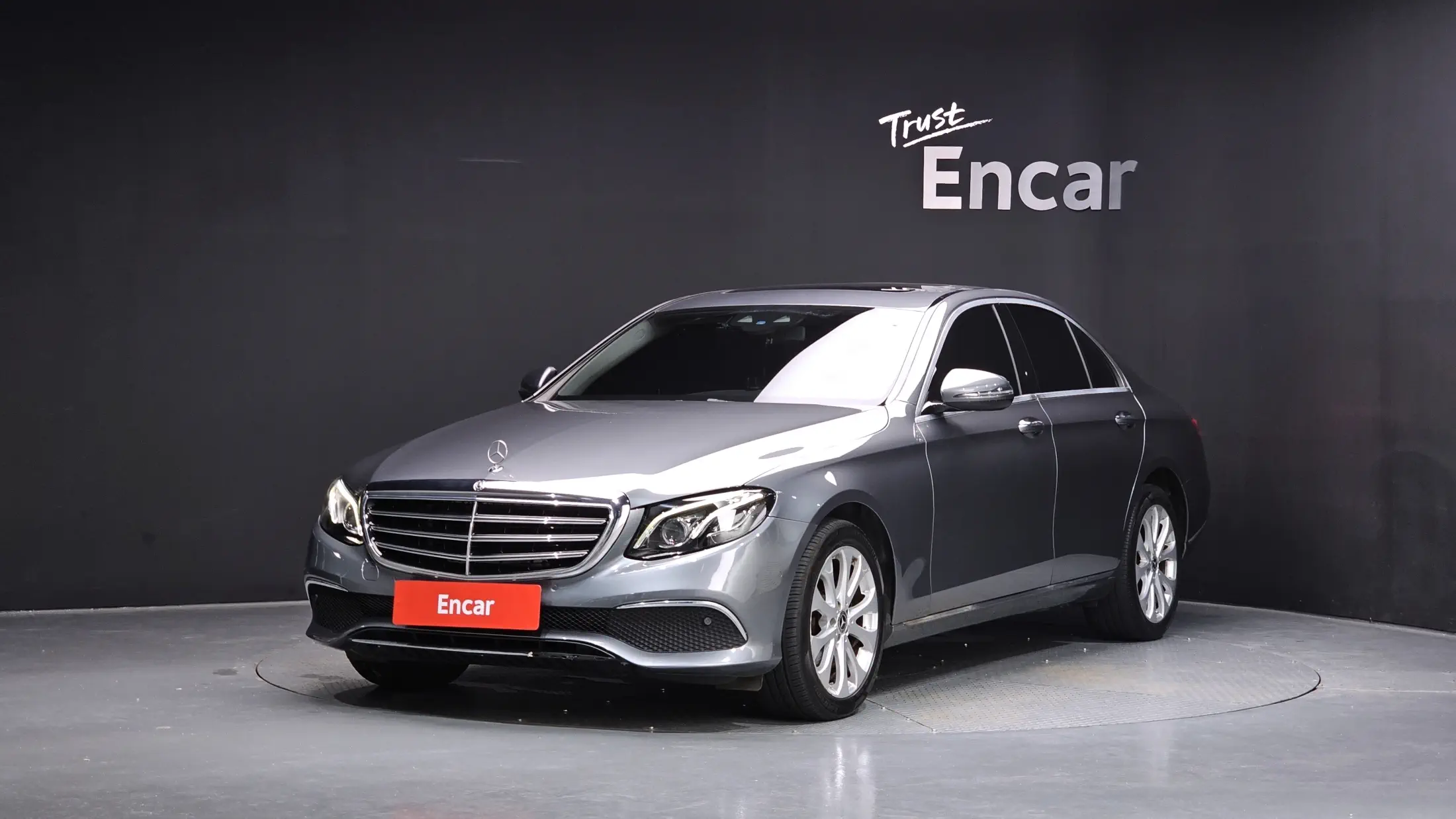 Mercedes-Benz E-Class 2017