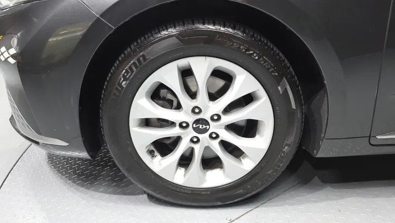 Kia K8