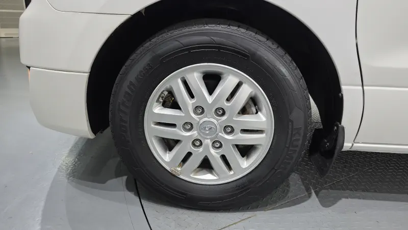 Hyundai Grand Starex