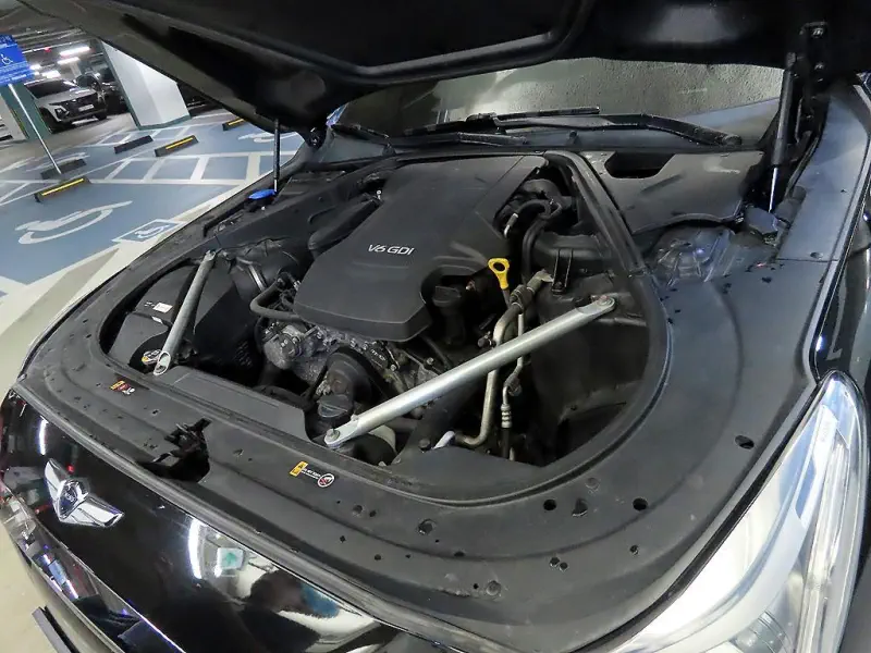 Genesis EQ900