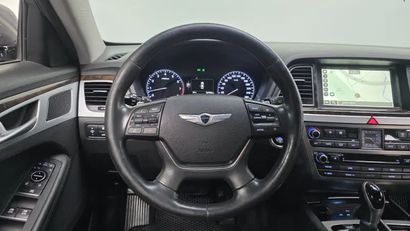 Hyundai Genesis