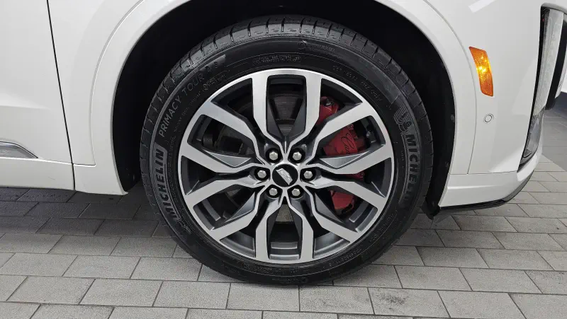 Cadillac XT6