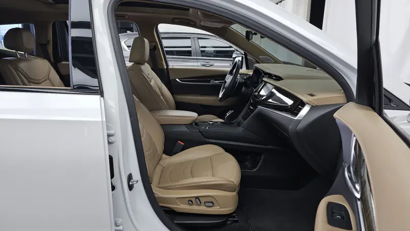 Cadillac XT6