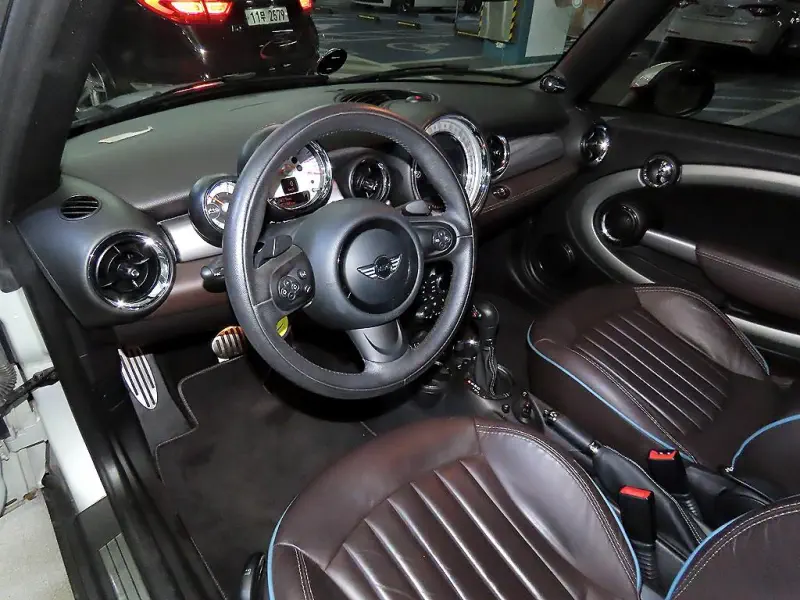 MINI Cabrio
