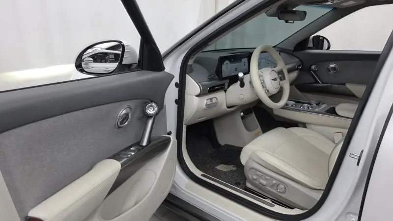 Genesis GV60