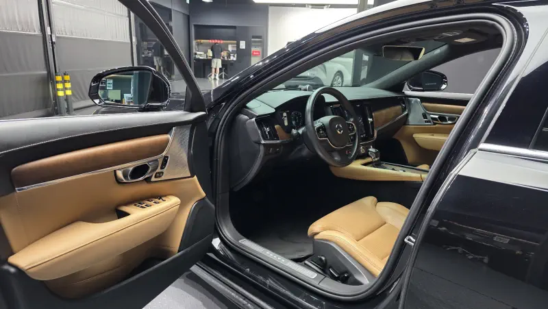 Volvo S90
