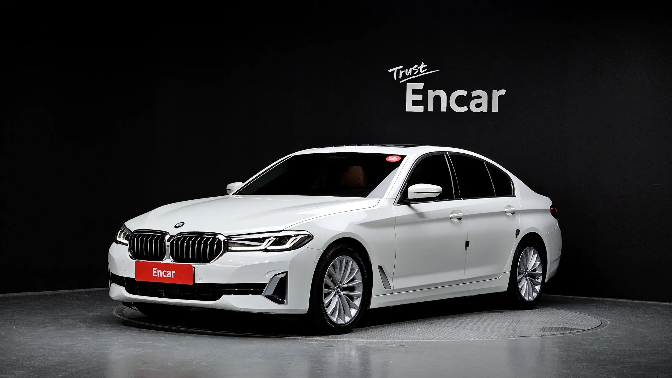 BMW 5-Series 2021