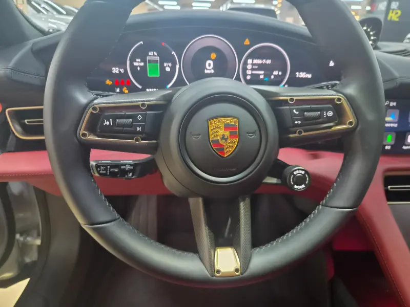 Porsche Taycan