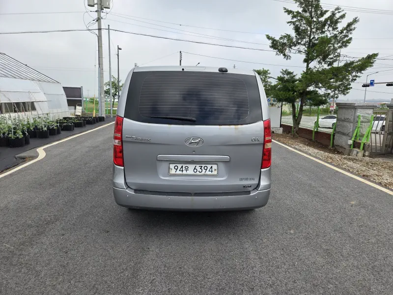 Hyundai Grand Starex