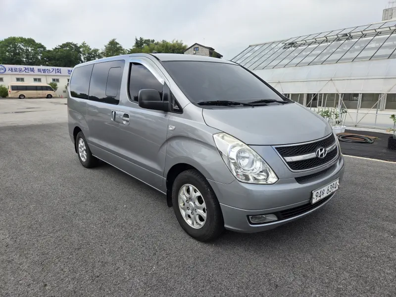 Hyundai Grand Starex