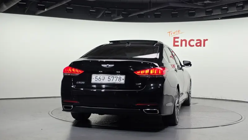 Hyundai Genesis