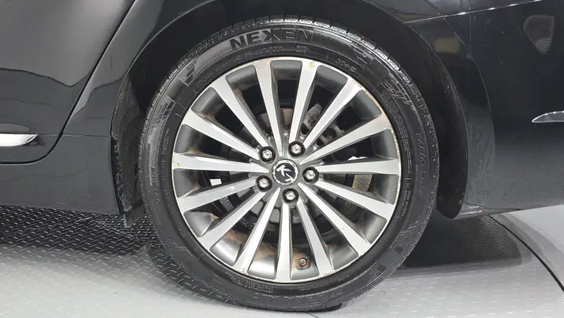 Kia K7