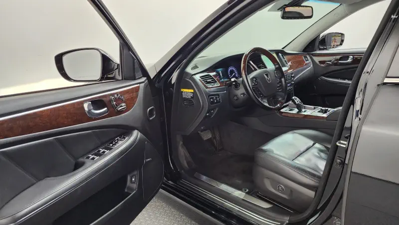 Hyundai Equus