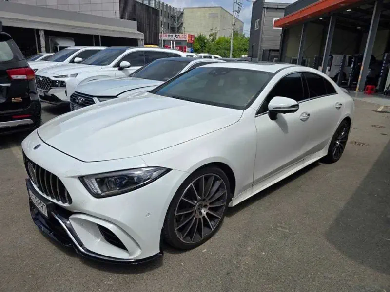 Mercedes-Benz CLS-Class