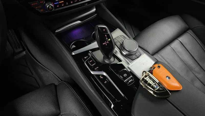 BMW 5-Series