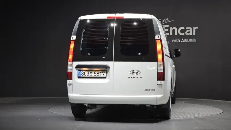 Hyundai Staria