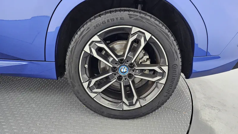 BMW iX2