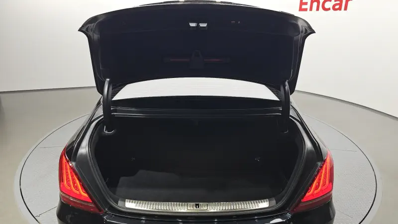 Genesis EQ900