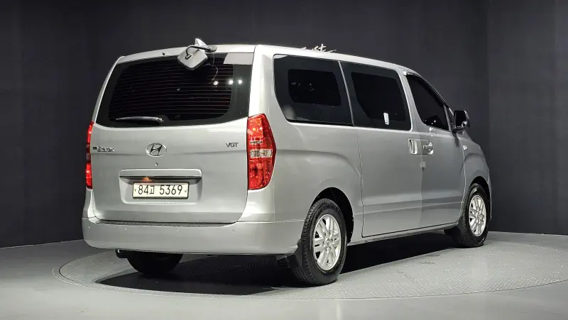 Hyundai Grand Starex